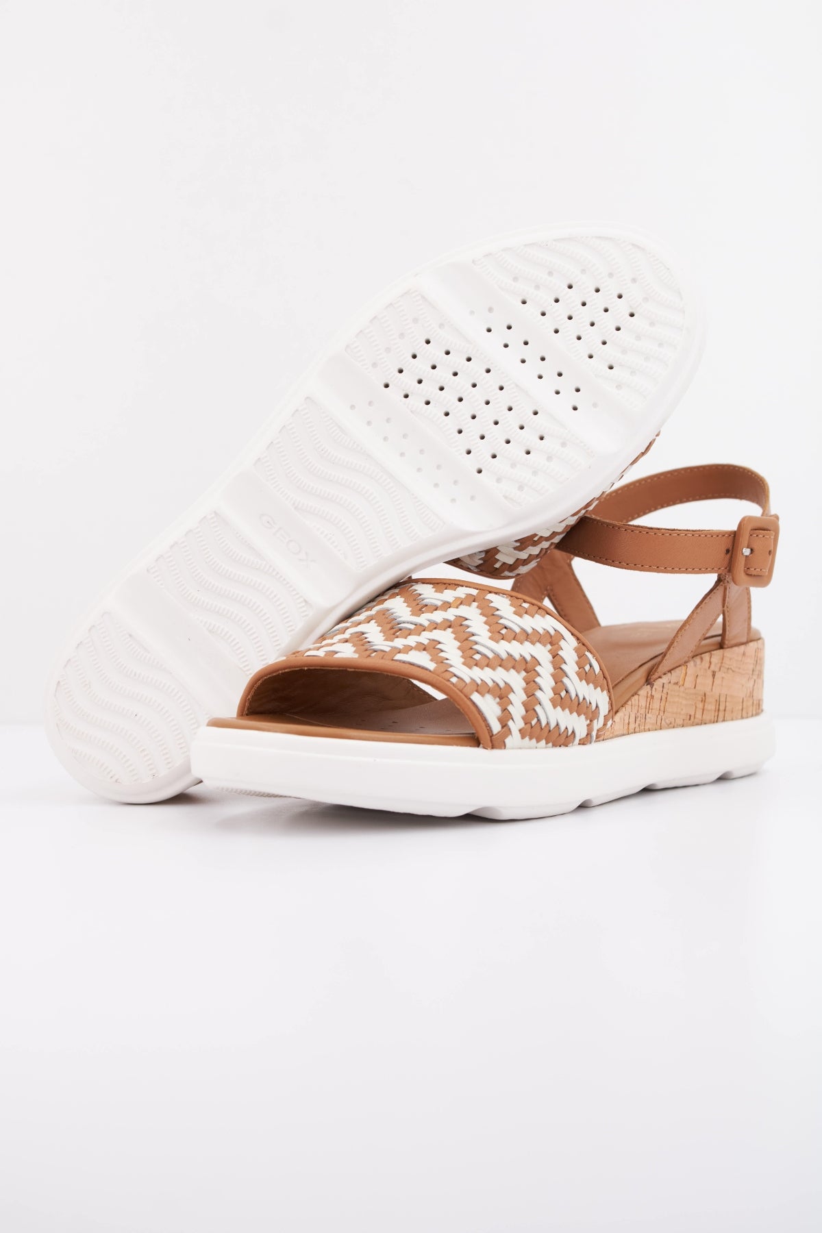 GEOX DGUB en color MARRON (5)