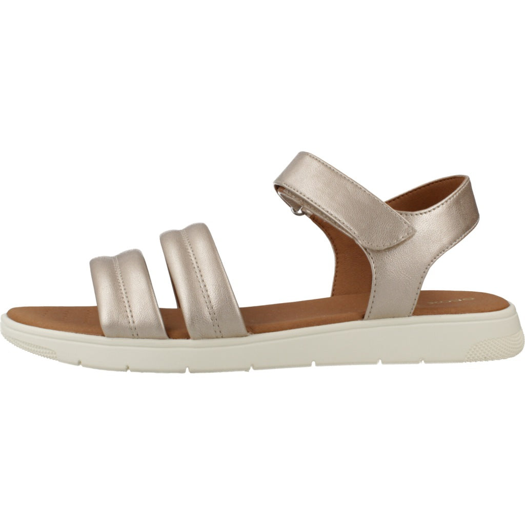 GEOX D DANDRA en color ORO (2)