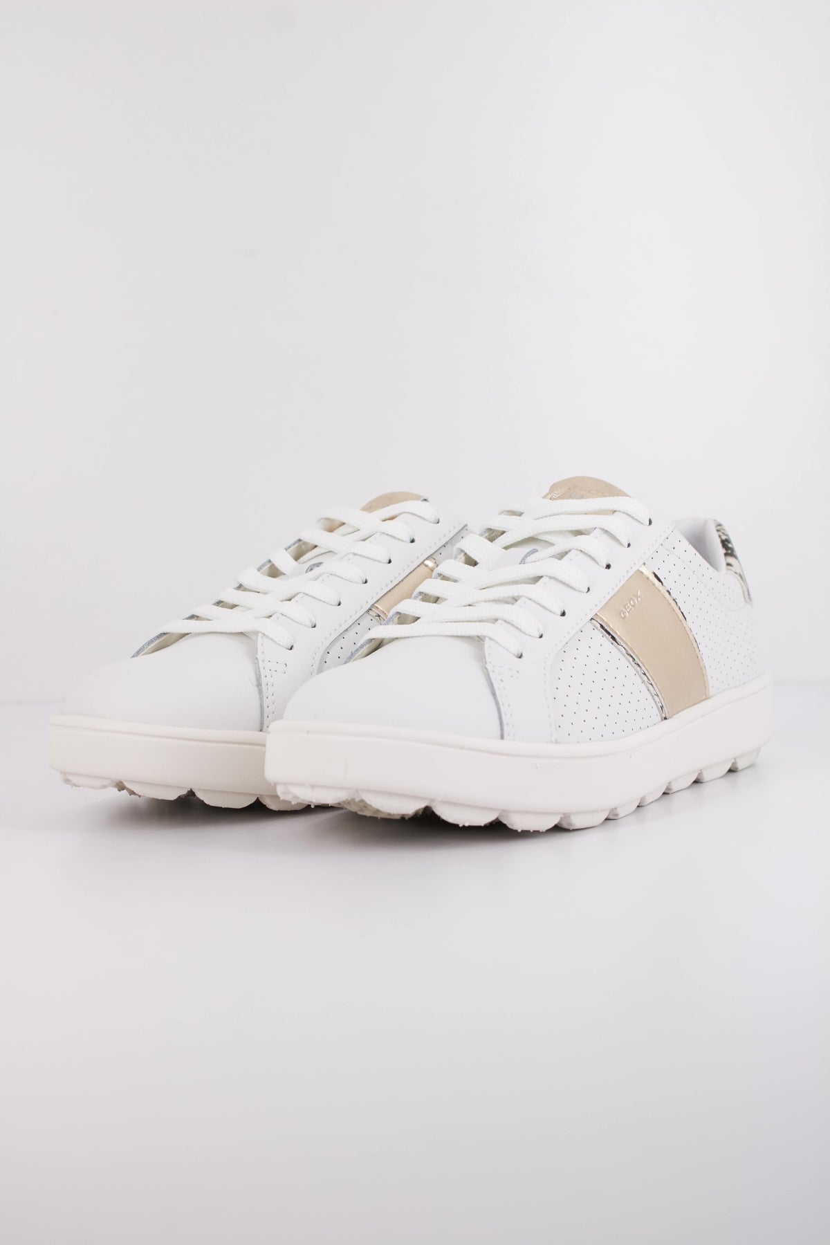 GEOX D SPHERICA ECUB- en color BLANCO (2)