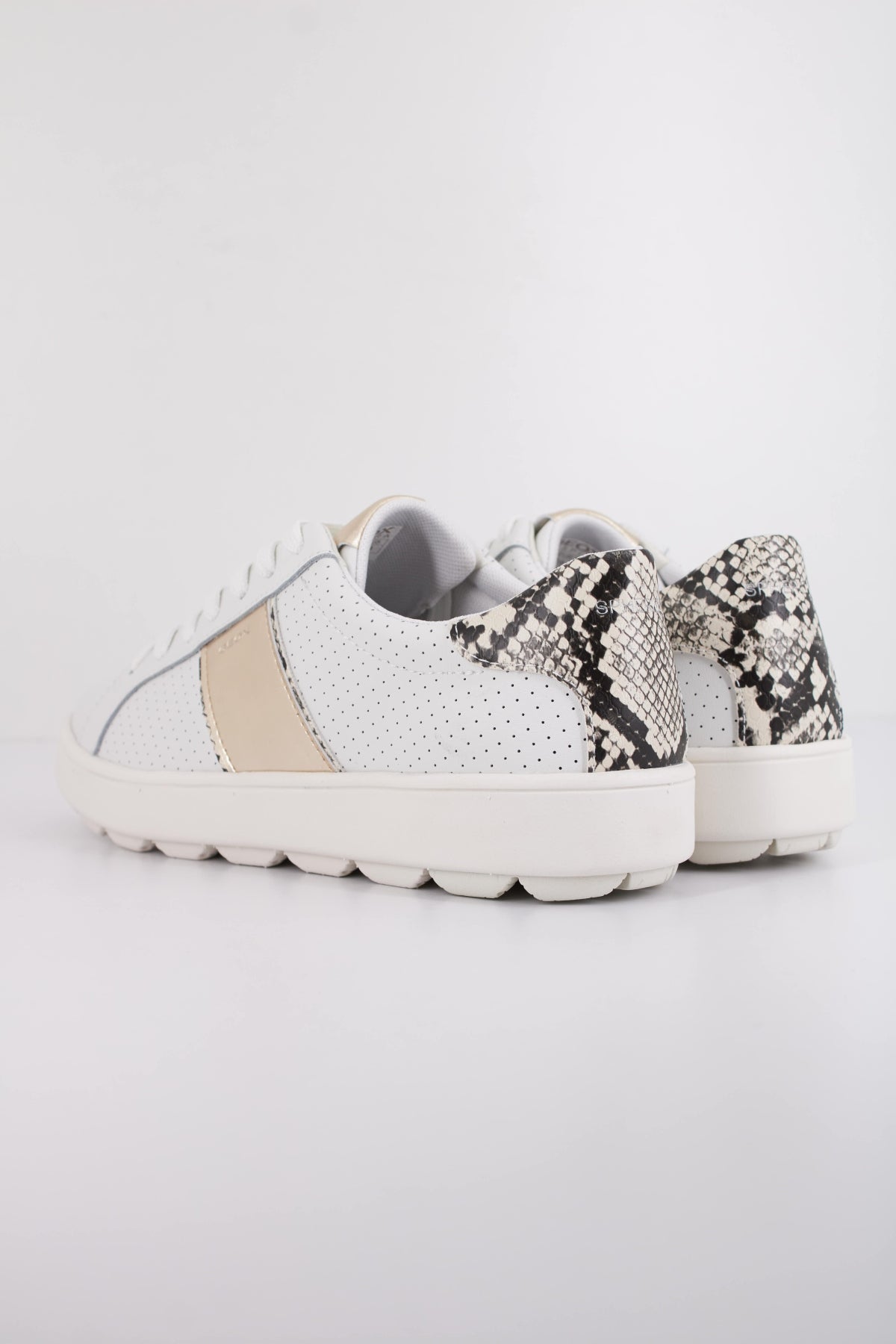 GEOX D SPHERICA ECUB- en color BLANCO (4)