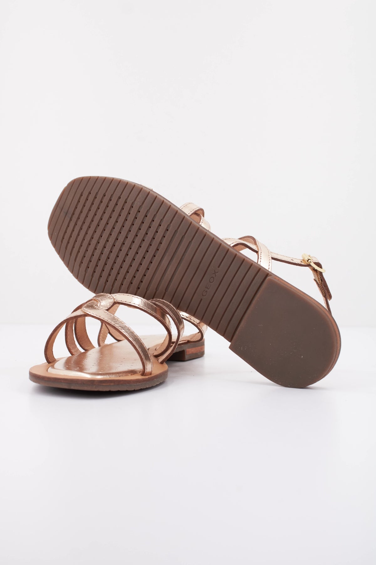 GEOX DYFA en color ORO (5)