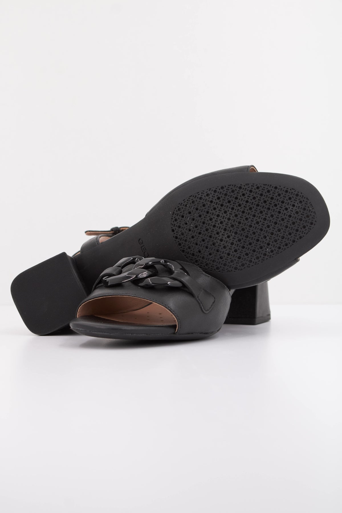 GEOX DYQC en color NEGRO (5)