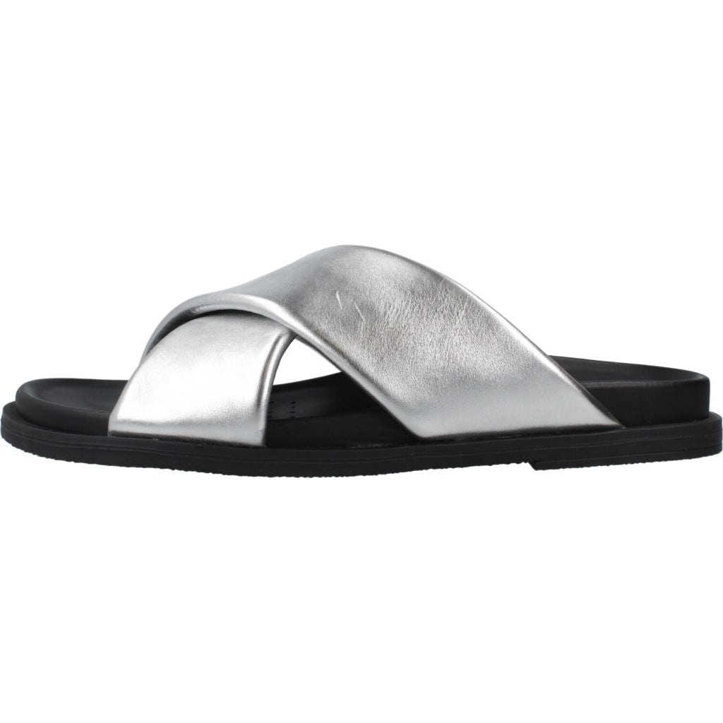 GEOX D ADELASH en color PLATA (2)