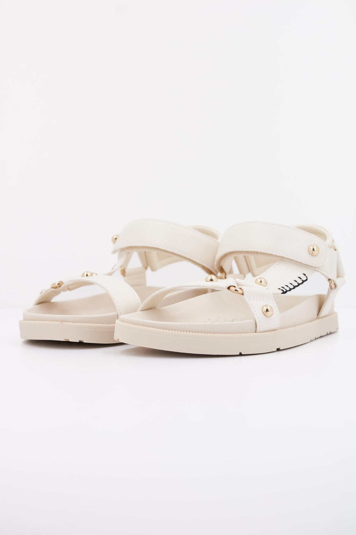 GEOX J SANDAL FOAMMENTERA en color BEIS (2)