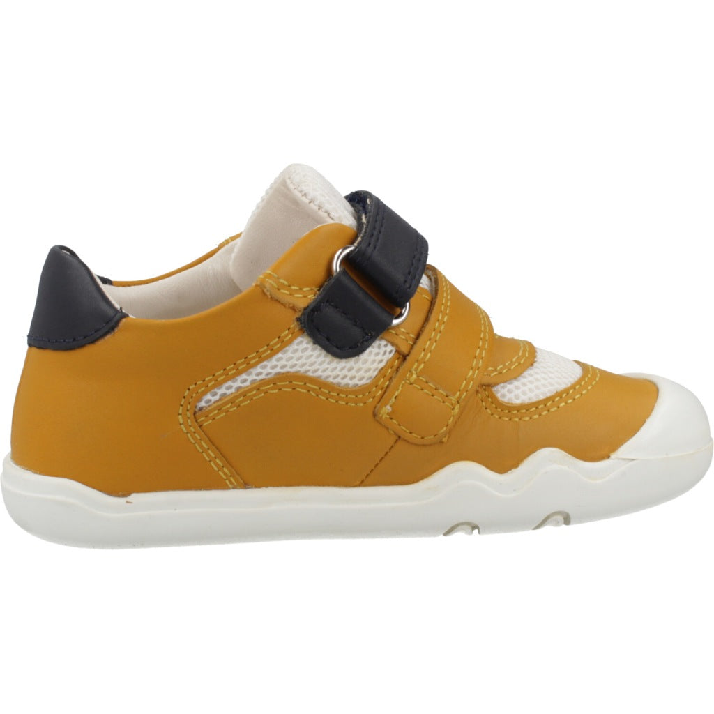 GEOX B STEPPIEUP en color AMARILLO (4)