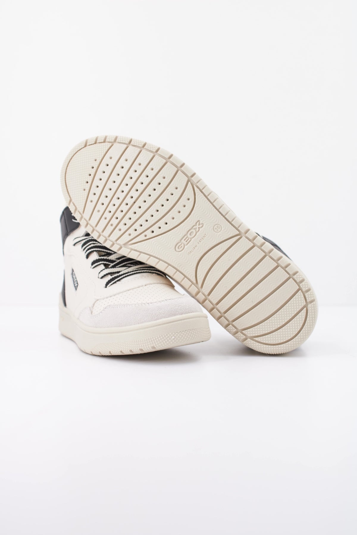 GEOX JLQA en color BLANCO (5)