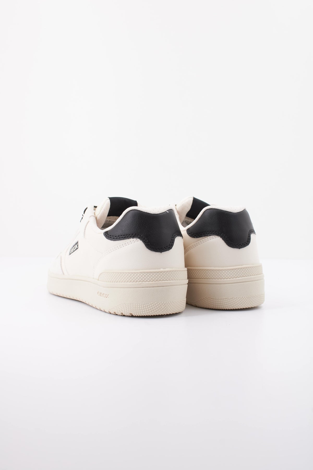 GEOX JLQI en color BLANCO (4)