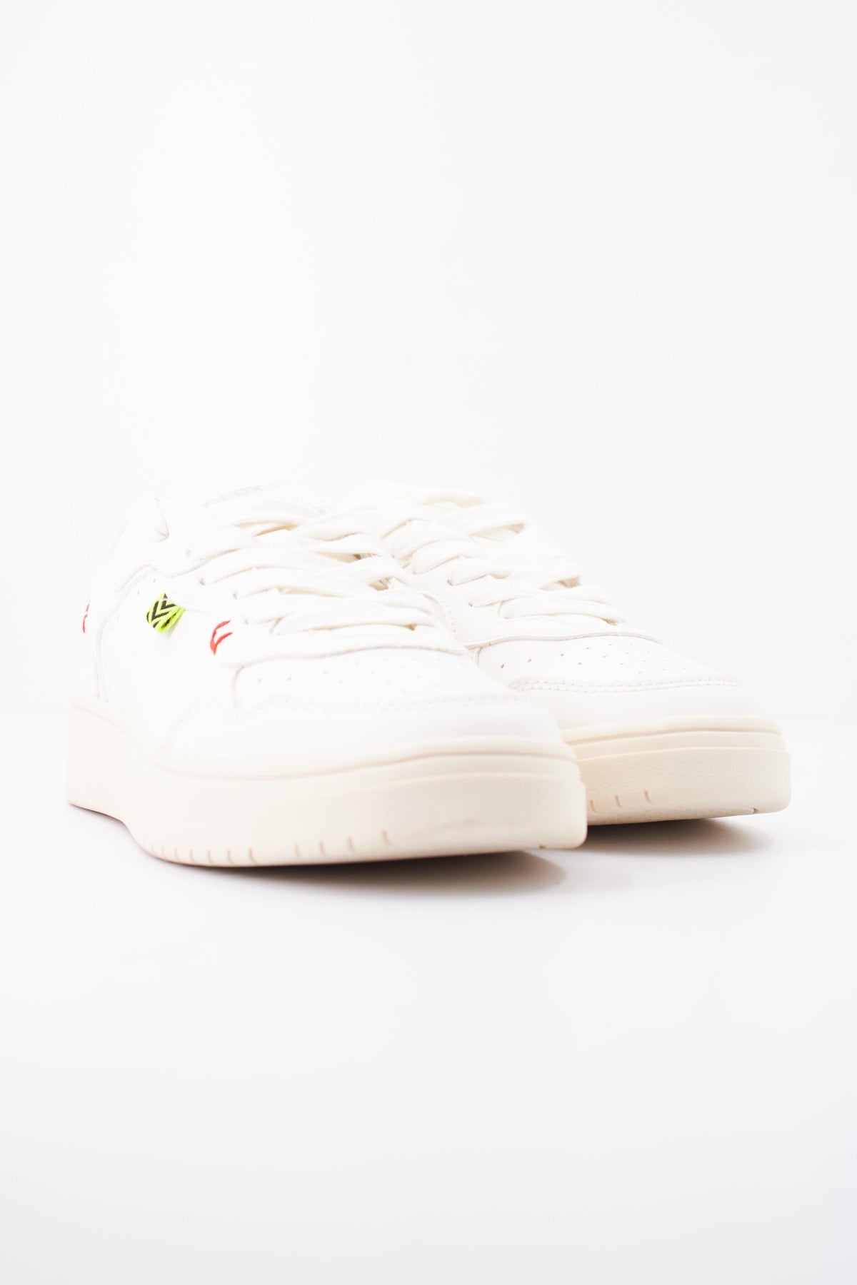 GEOX JNLC BC en color BLANCO (2)