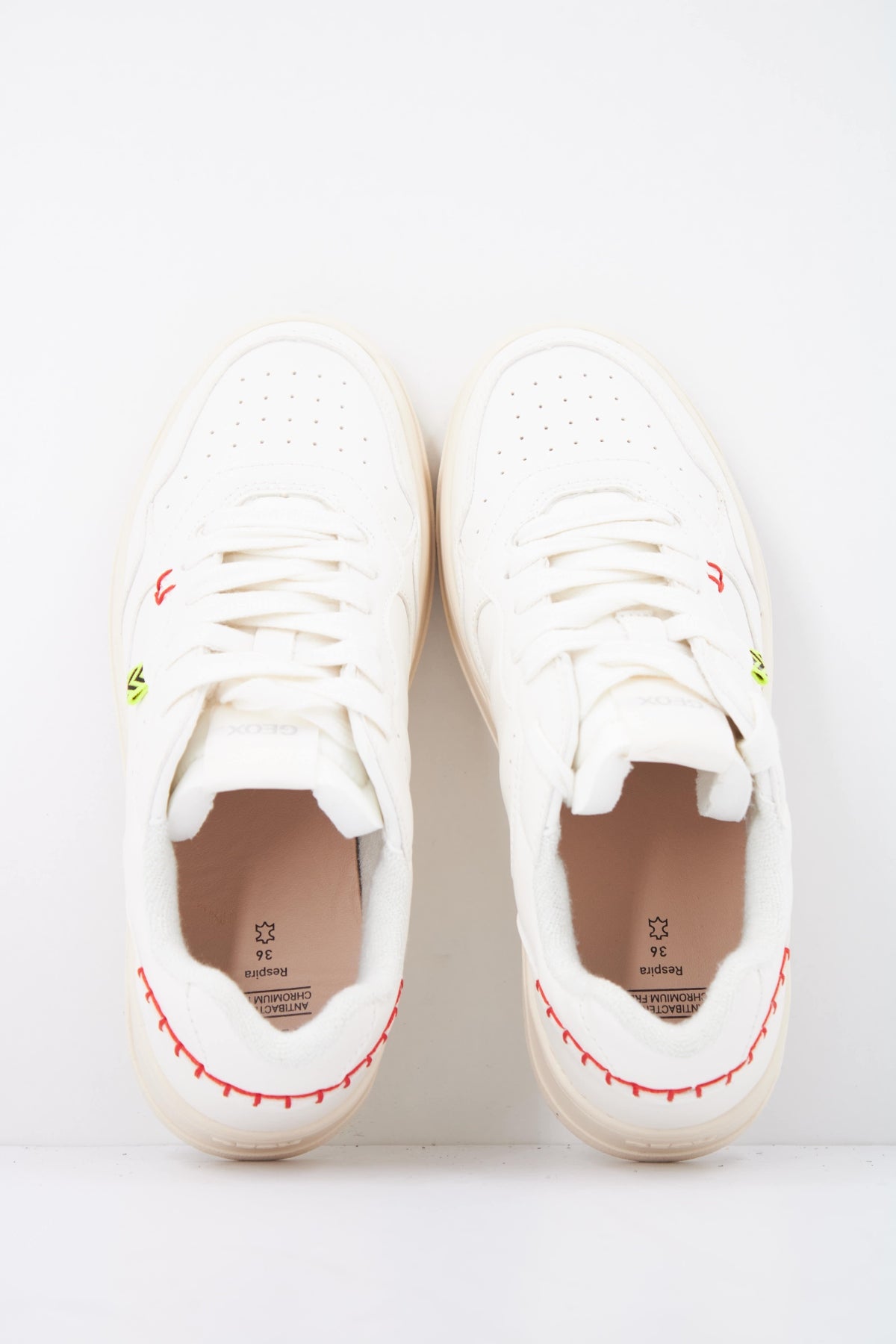 GEOX JNLC BC en color BLANCO (3)