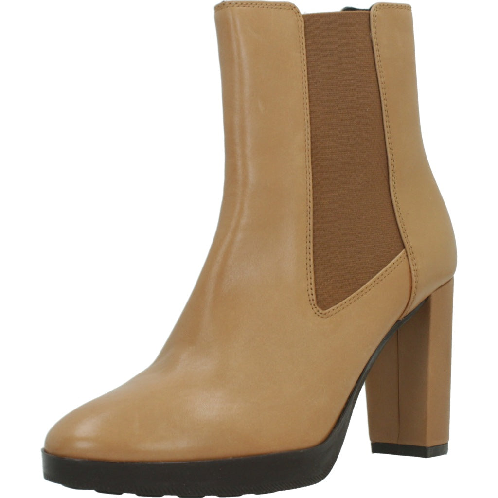 GEOX DTFC en color MARRON CLARO (1)
