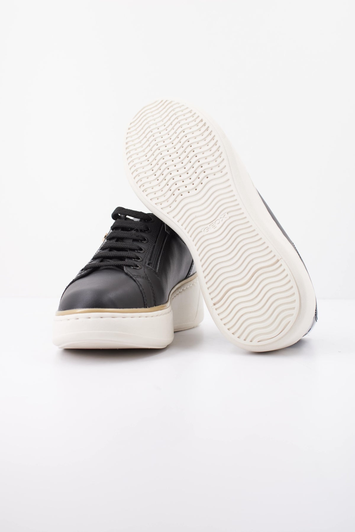 GEOX DYHA en color NEGRO (5)