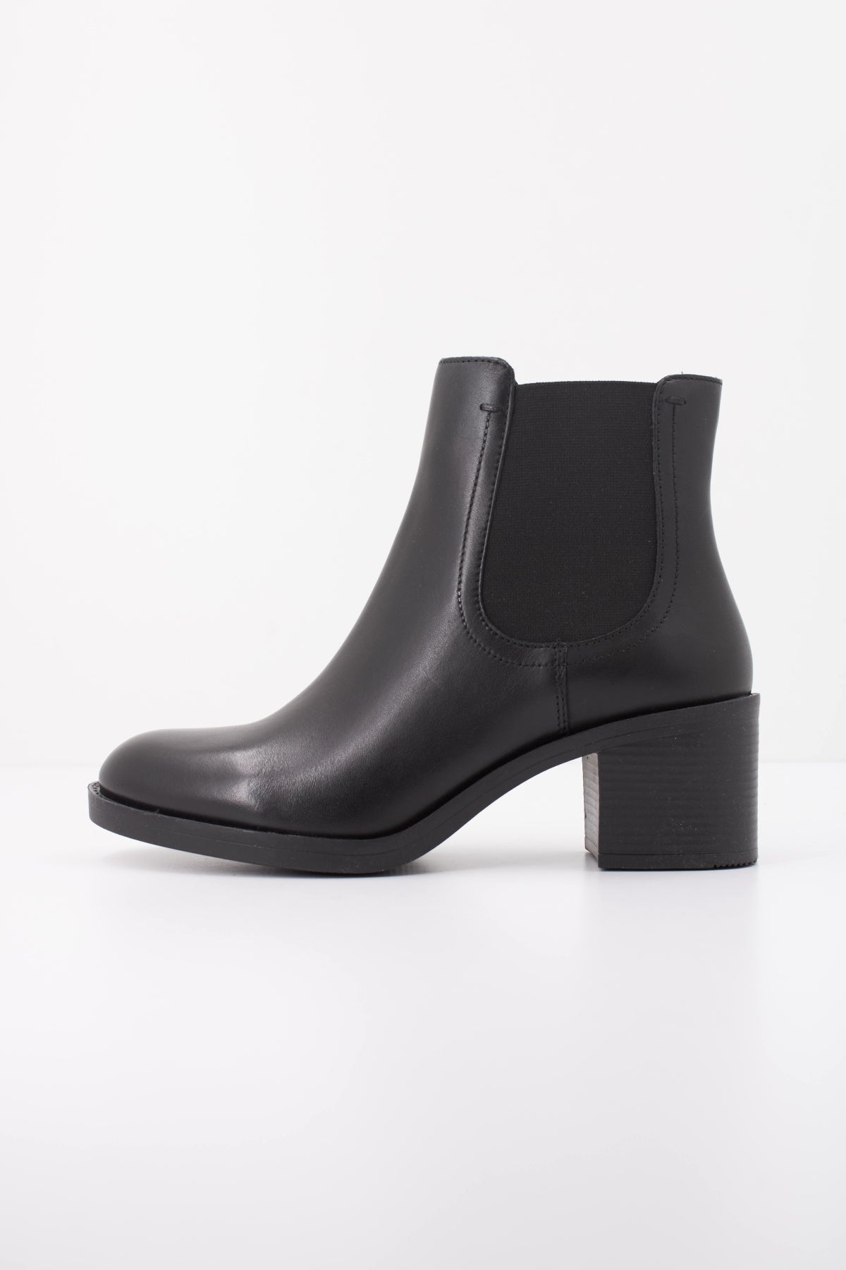 GEOX DXXF en color NEGRO (1)
