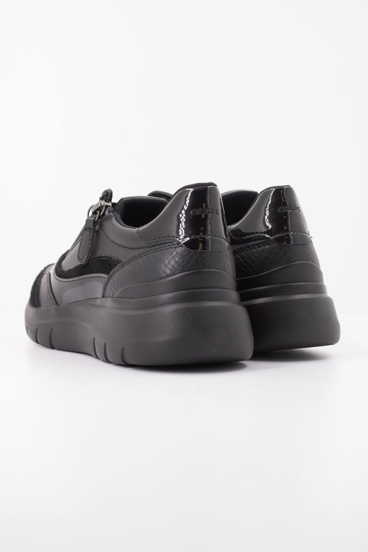 GEOX D PLUMMERY en color NEGRO (4)
