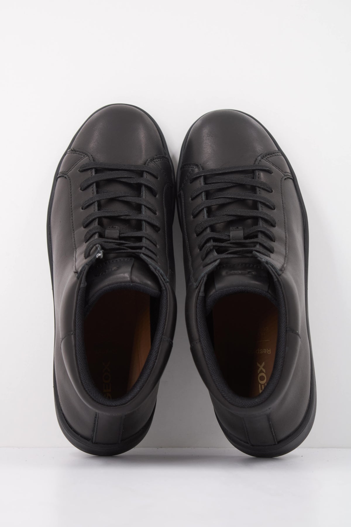 GEOX U SPHERICA ECUB en color NEGRO (3)