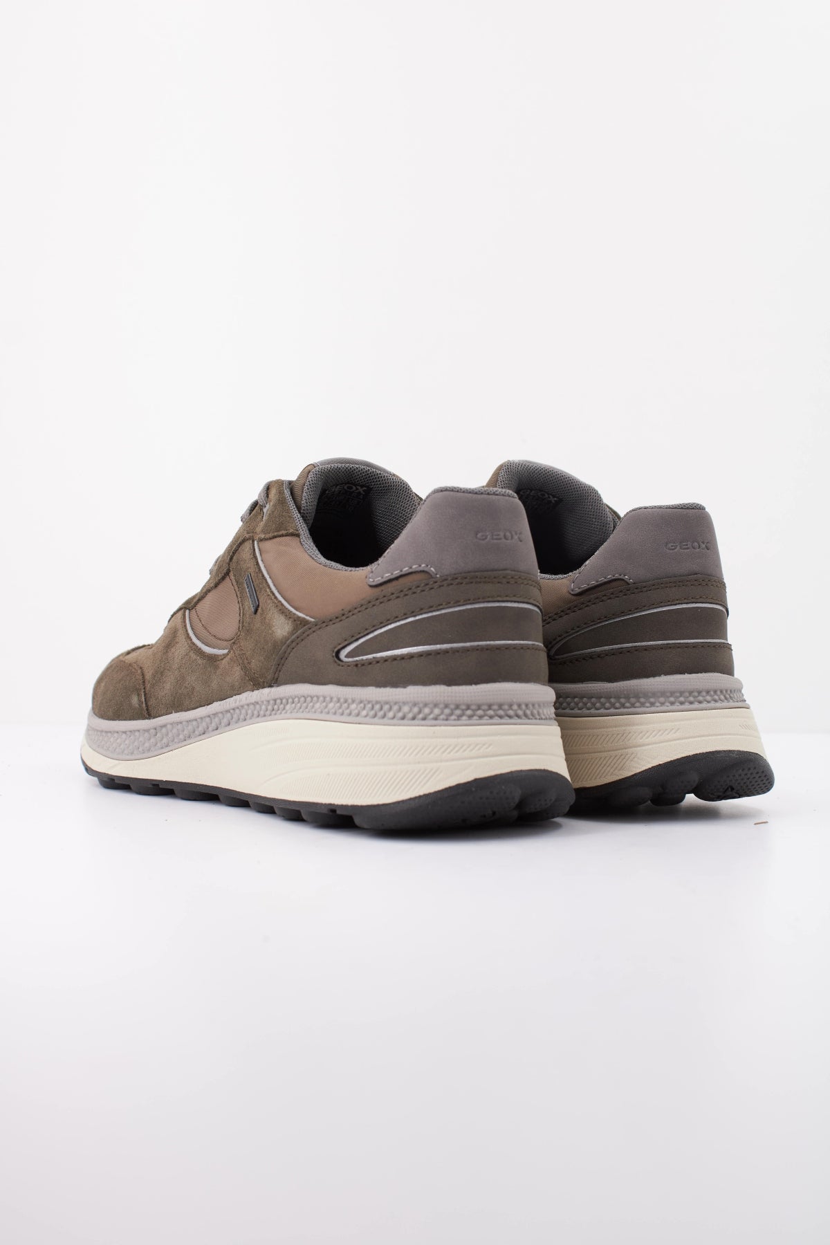 GEOX U SPHERICA ACTIF X en color VERDE (4)