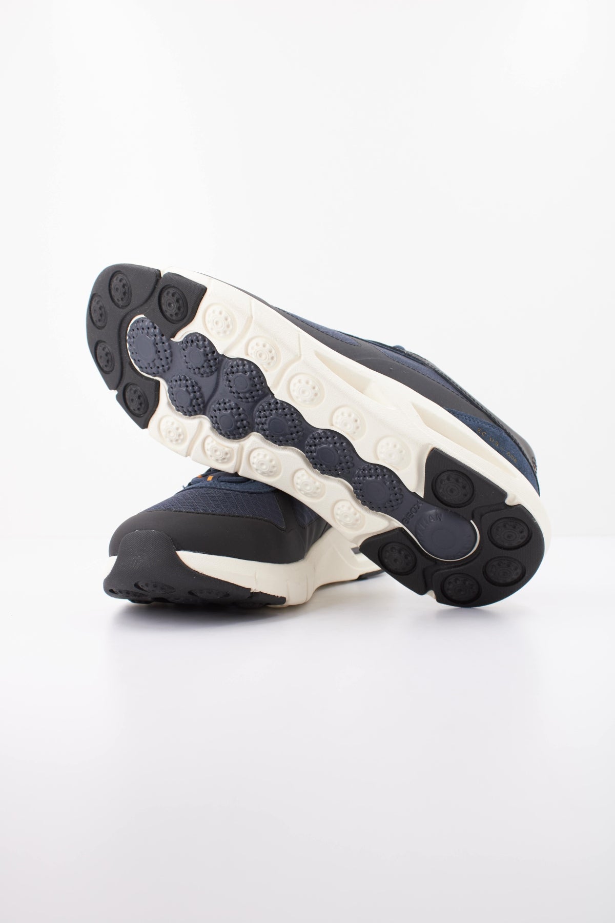 GEOX U SPHERICA ECUB en color AZUL (5)