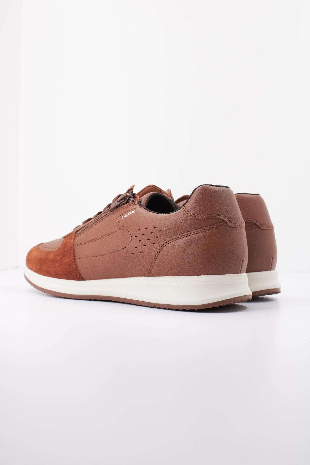 GEOX UHA BC en color MARRON CLARO (4)