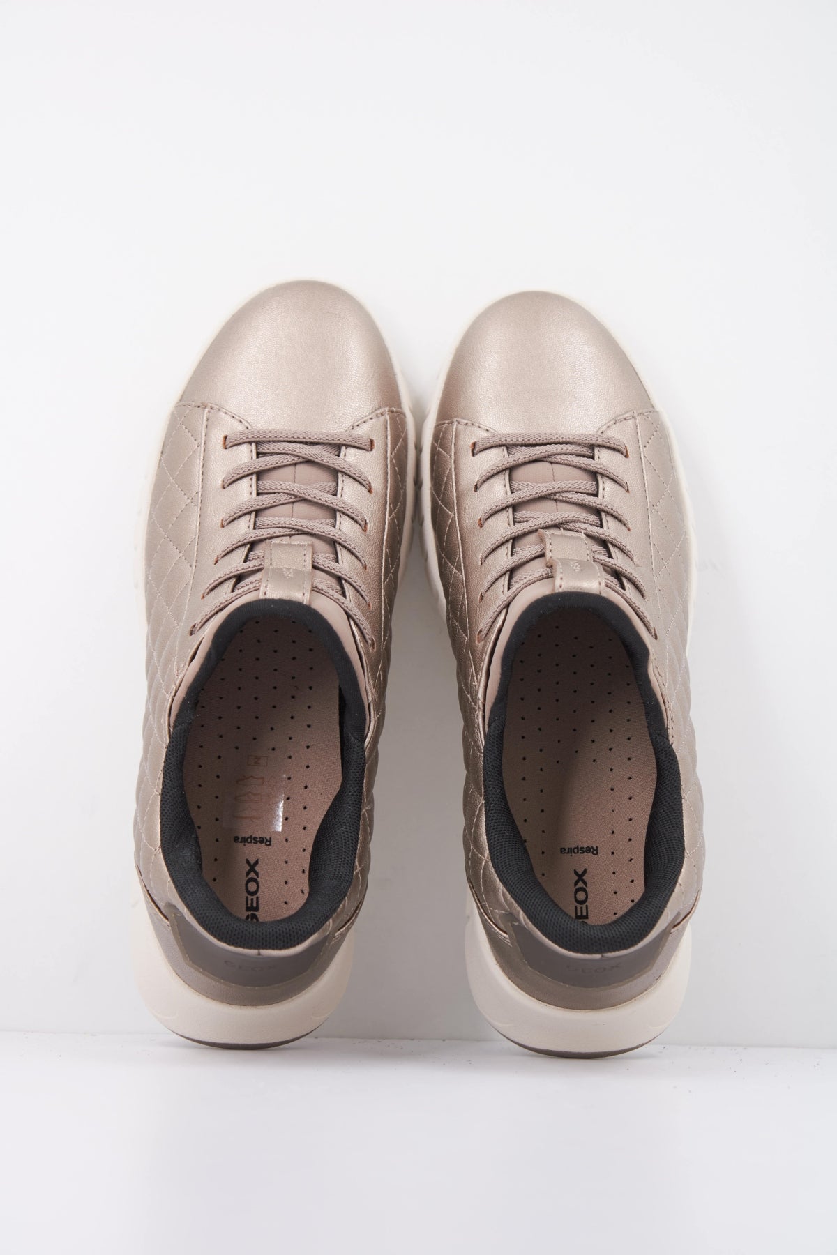 GEOX DSB NF en color BRONCE (3)