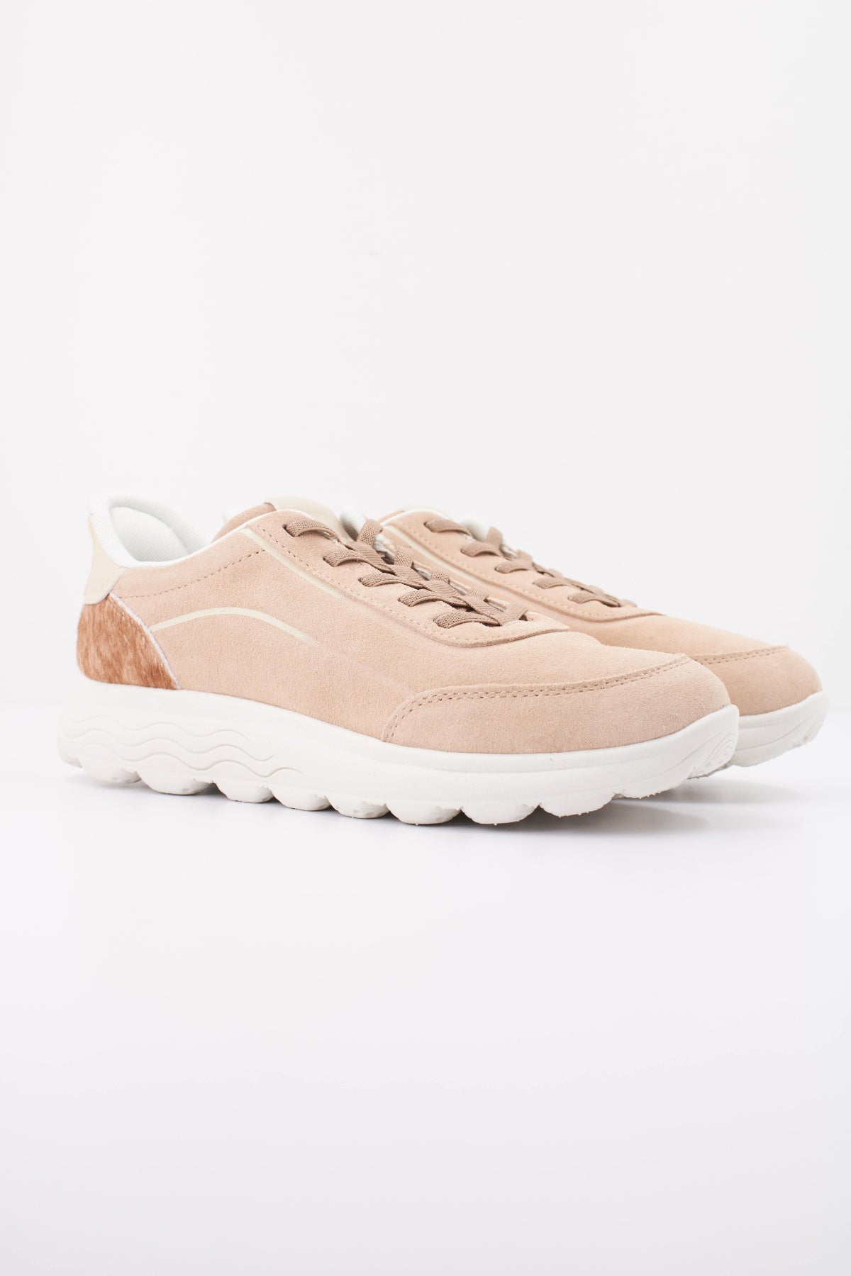GEOX DMA NF D SPHERICA PLUS en color BEIS (2)