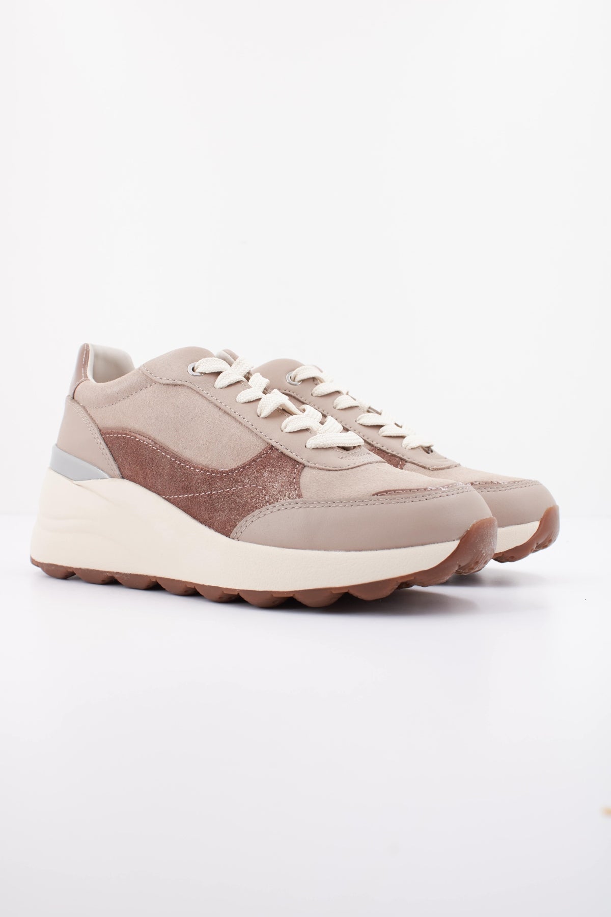 GEOX DWAB en color BEIS (2)