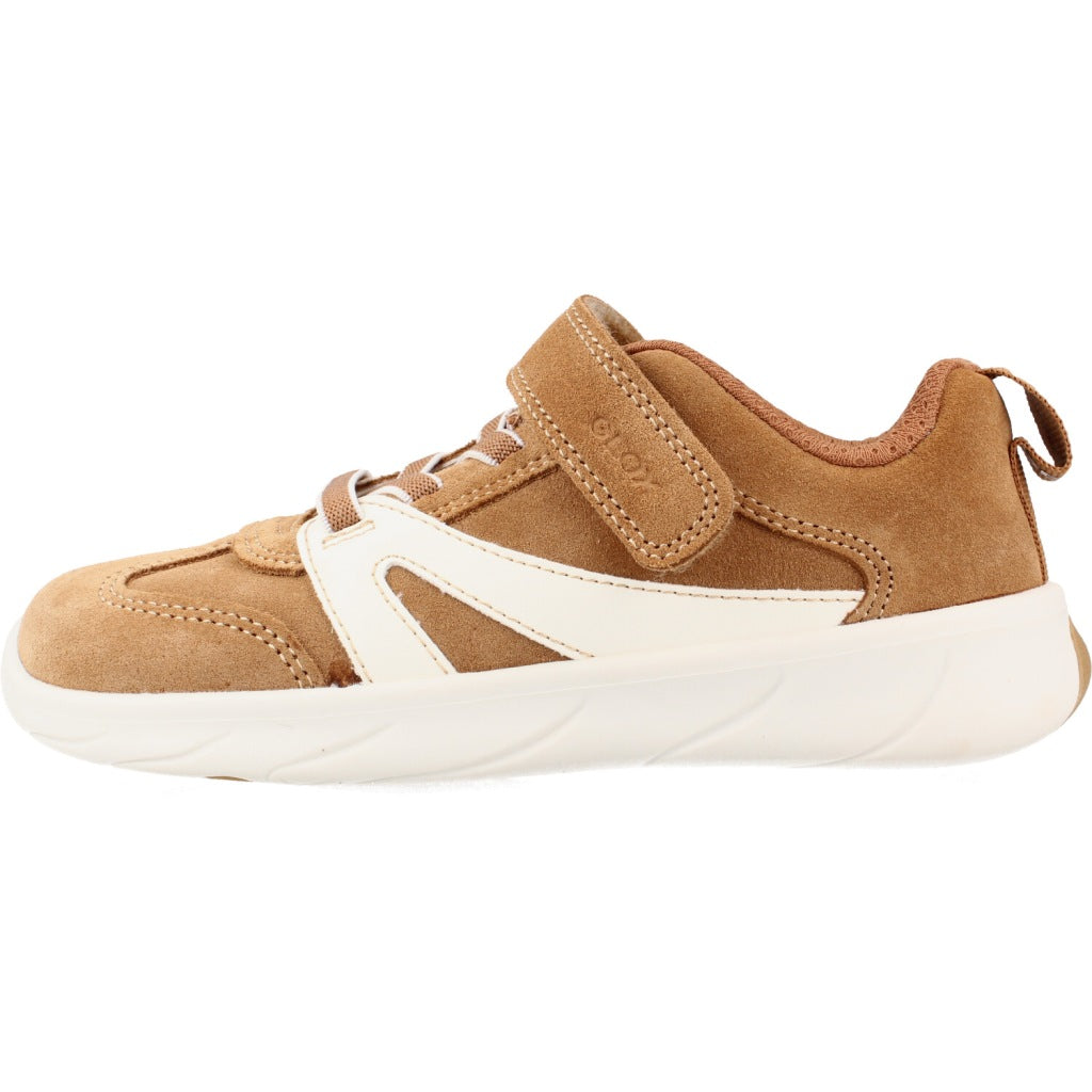 GEOX JPDA BC J FOOT en color MARRON CLARO (2)