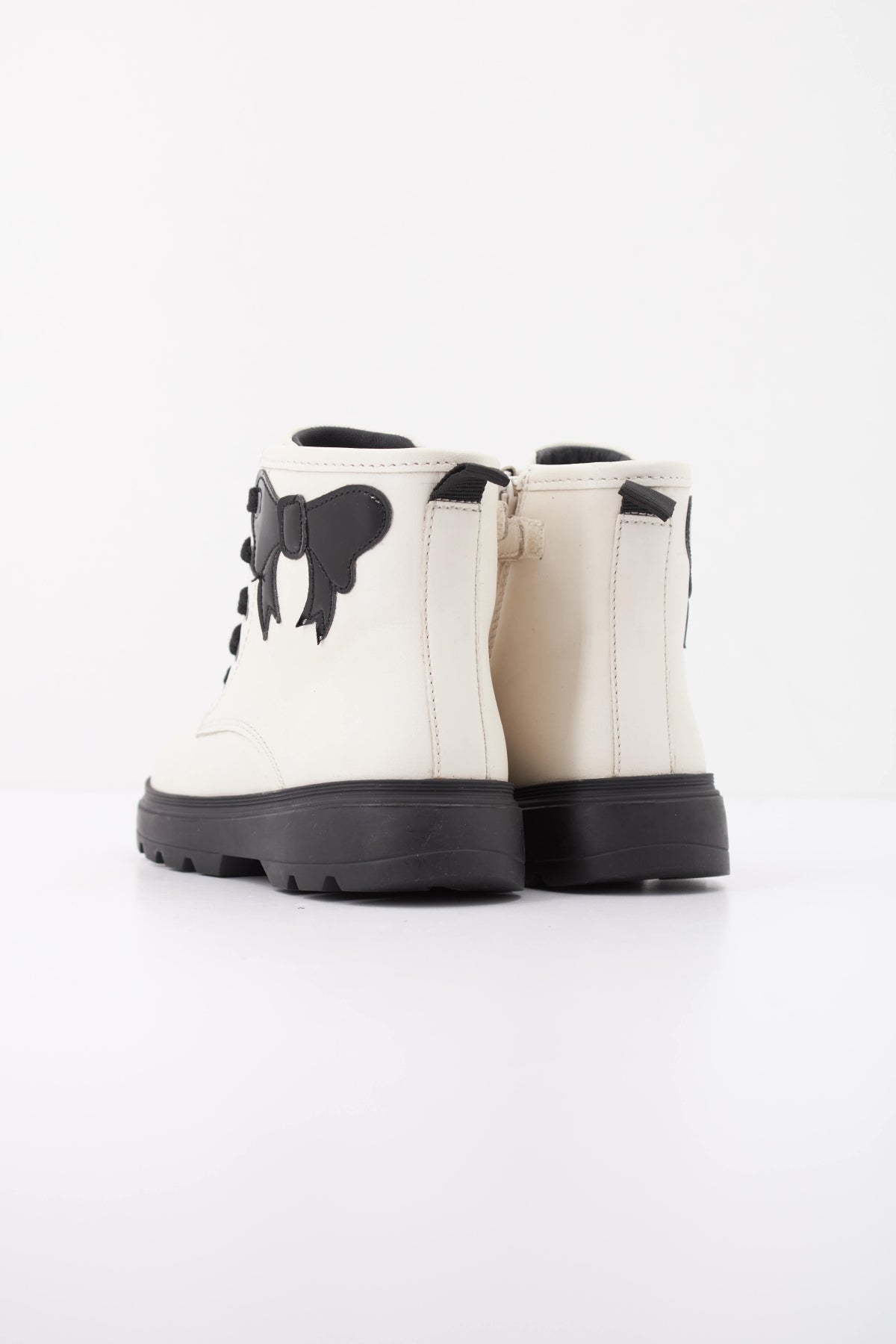 GEOX BYA B KIDDARTAH en color BLANCO (4)