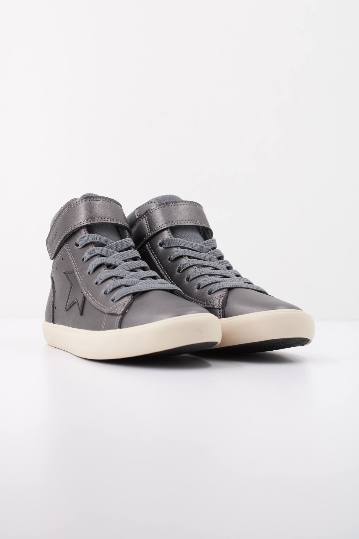 GEOX JNC AJAS J GISLI en color PLATA (2)