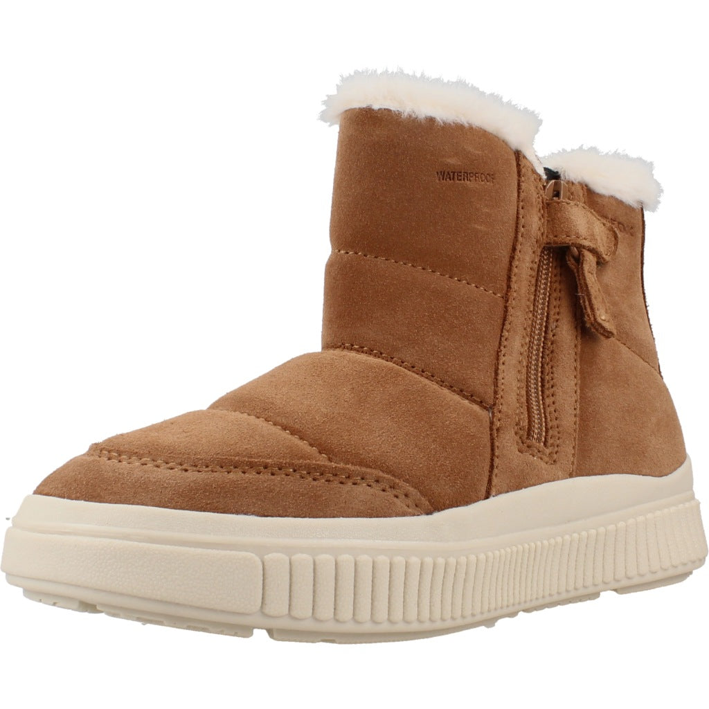 GEOX JNFA J LAQUINNY GIRL en color MARRON CLARO (1)