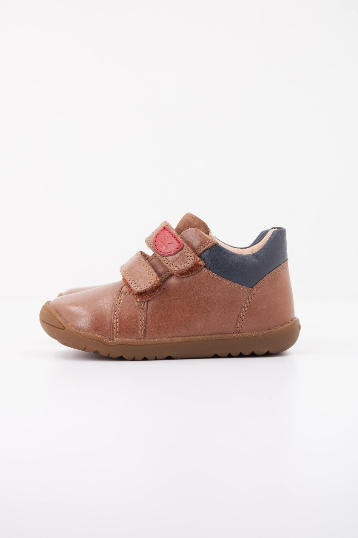GEOX BNB CL en color MARRON (1)