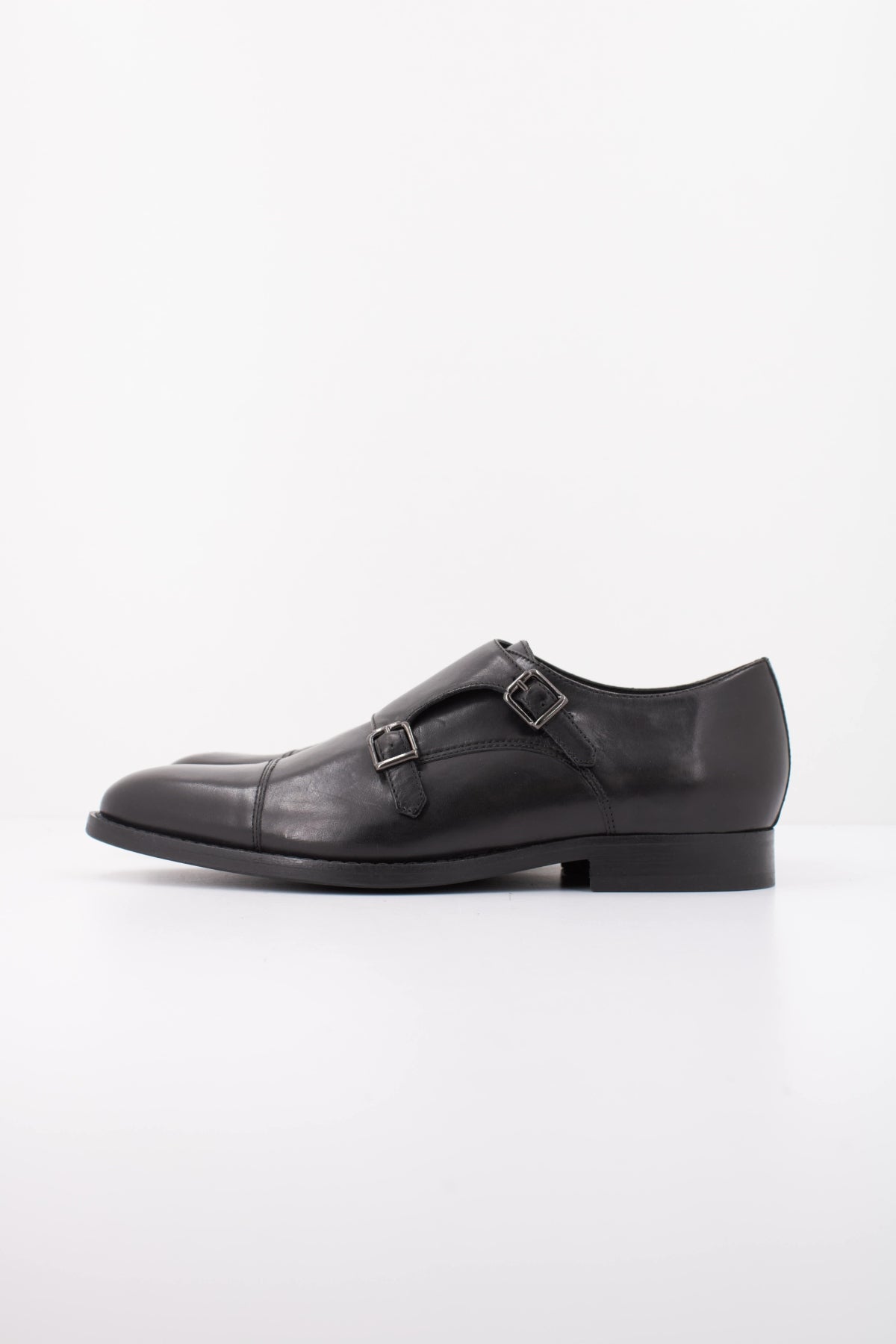 GEOX UEA en color NEGRO (1)