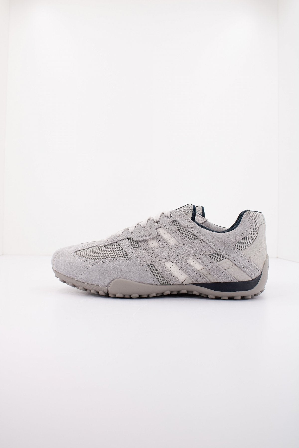 GEOX UOMO SNAKE en color GRIS (1)