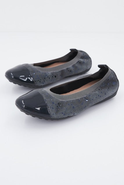 GEOX J PIUMA BAL B en color GRIS (1)