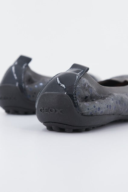 GEOX J PIUMA BAL B en color GRIS (3)