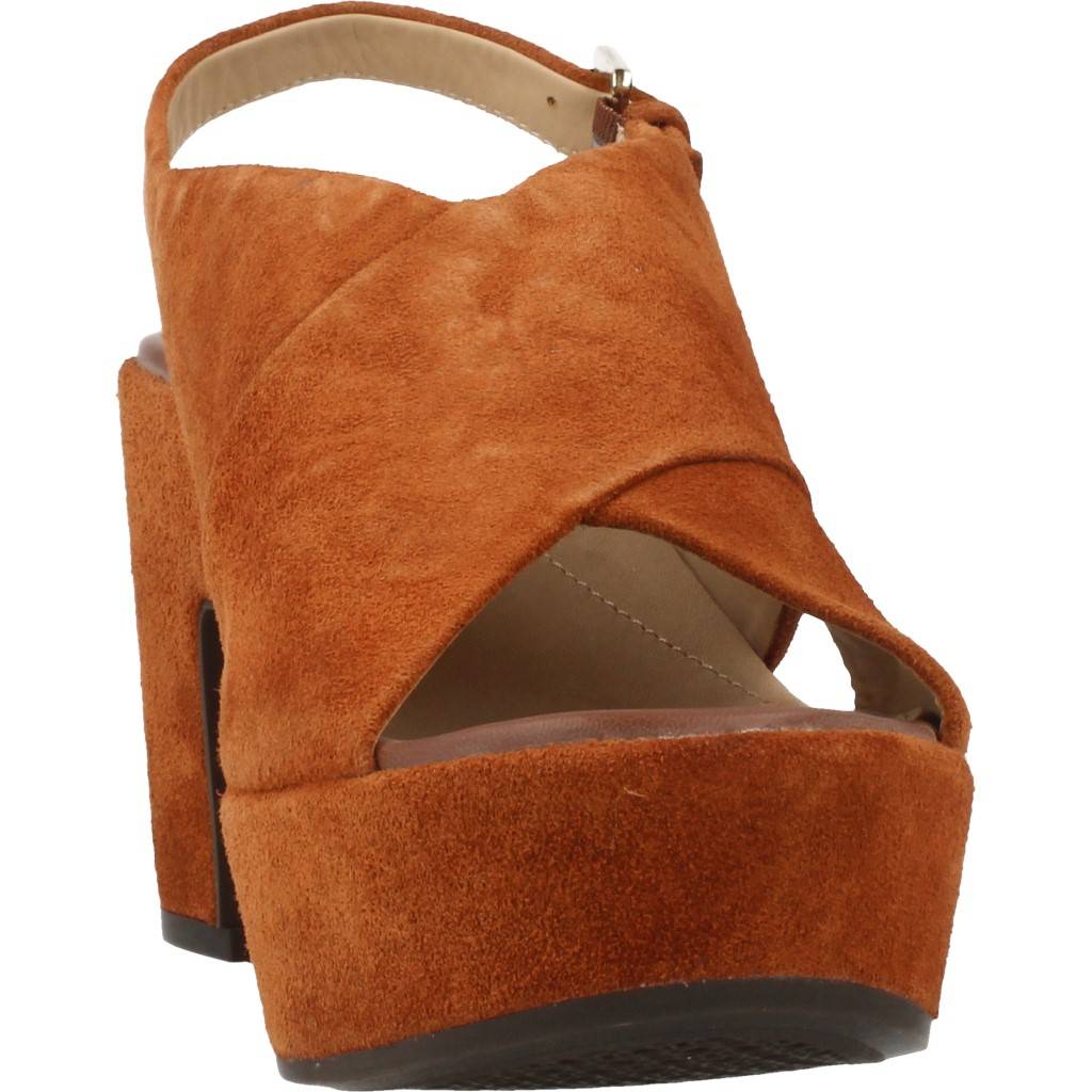 GEOX D ZAFERLY B en color MARRON (6)