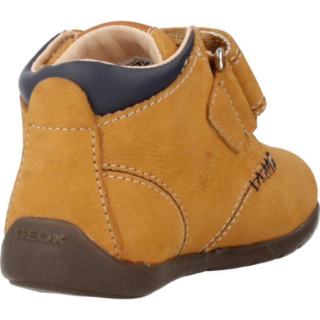 GEOX B KAYTAN en color MARRON CLARO (3)