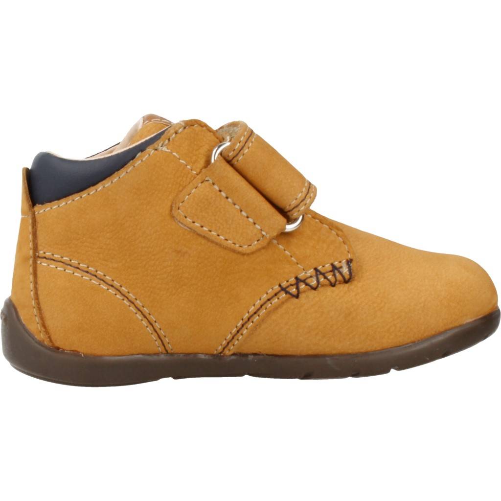 GEOX B KAYTAN en color MARRON CLARO (4)