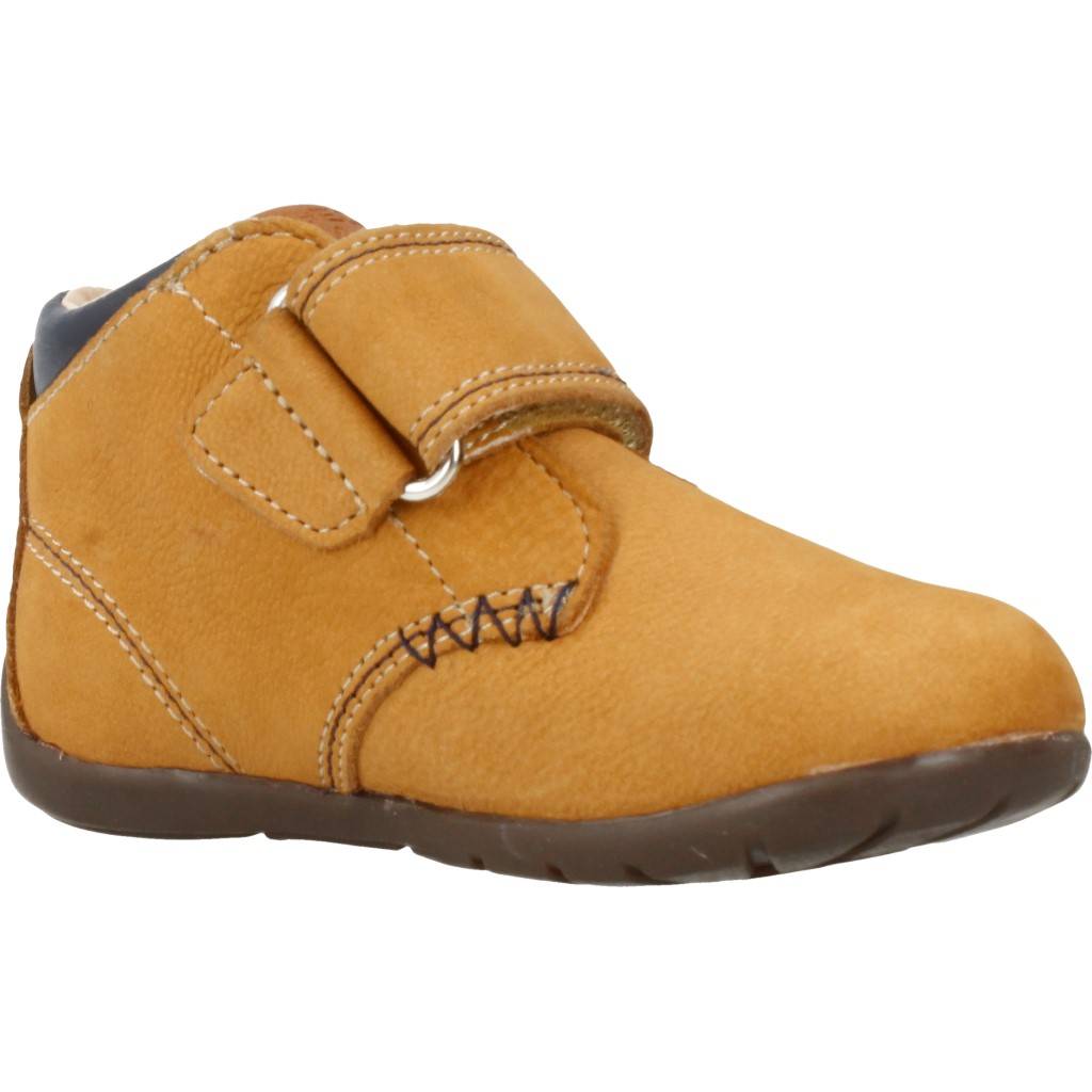 GEOX B KAYTAN en color MARRON CLARO (5)