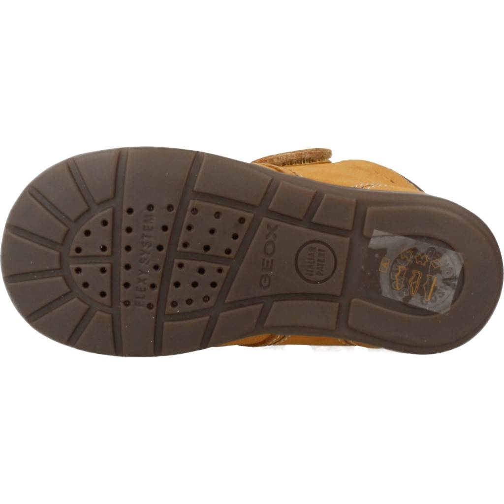 GEOX B KAYTAN en color MARRON CLARO (7)