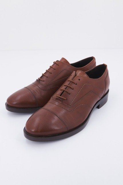 GEOX DONNA BROGUE en color MARRON (1)