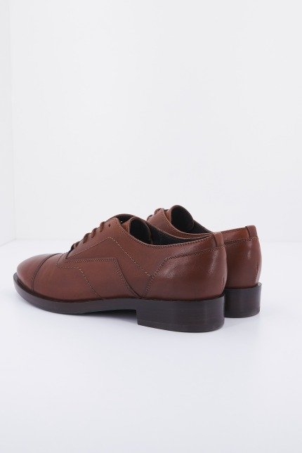 GEOX DONNA BROGUE en color MARRON (3)
