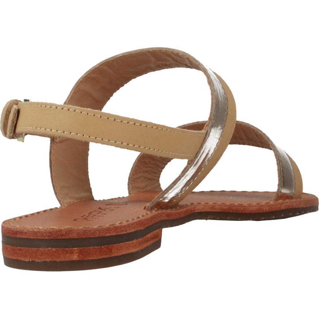 GEOX D SOZY en color MARRON CLARO (3)