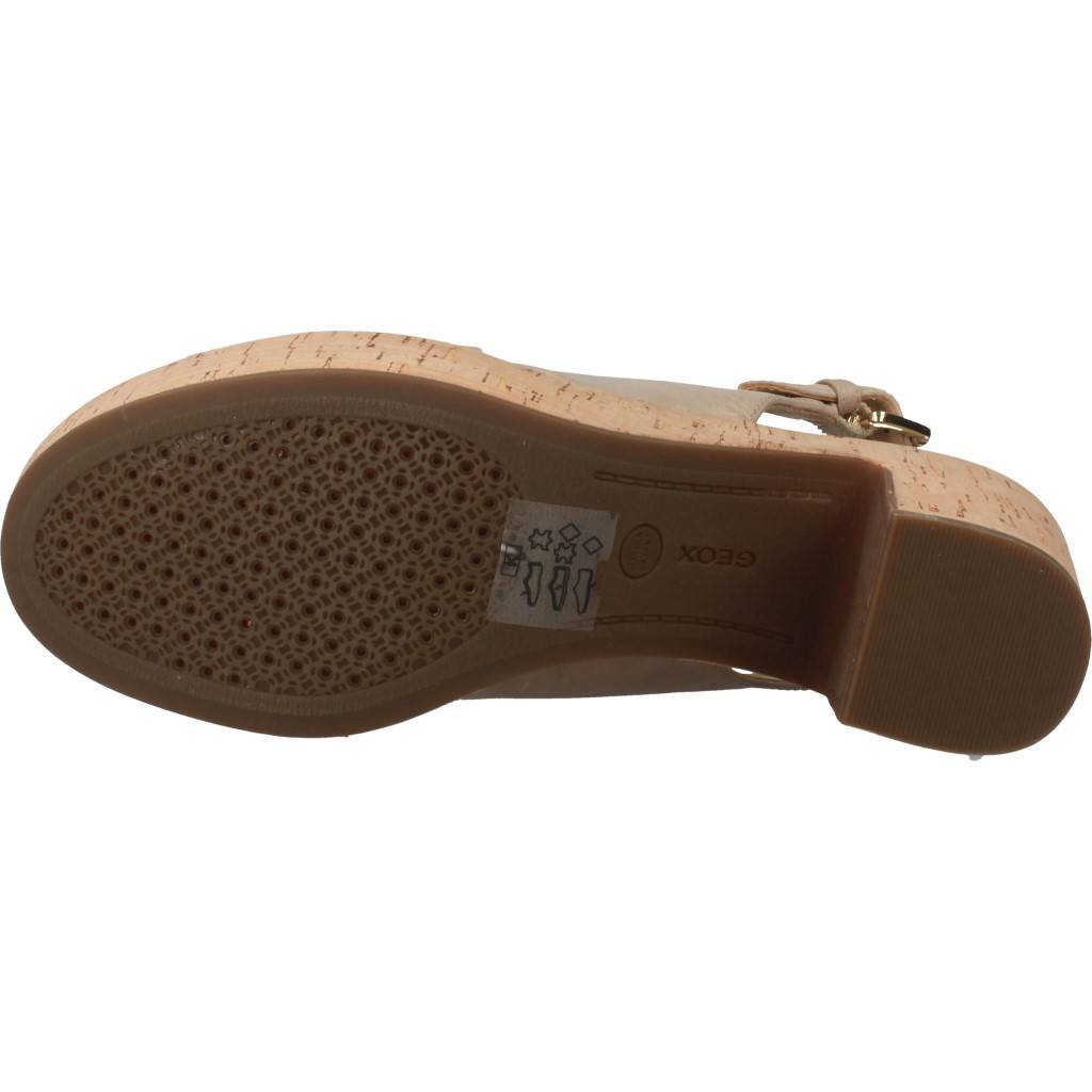 GEOX D ZAFERLY en color MARRON CLARO (7)