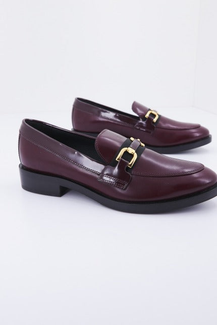 GEOX DONNA BROGUE en color BURDEOS (2)