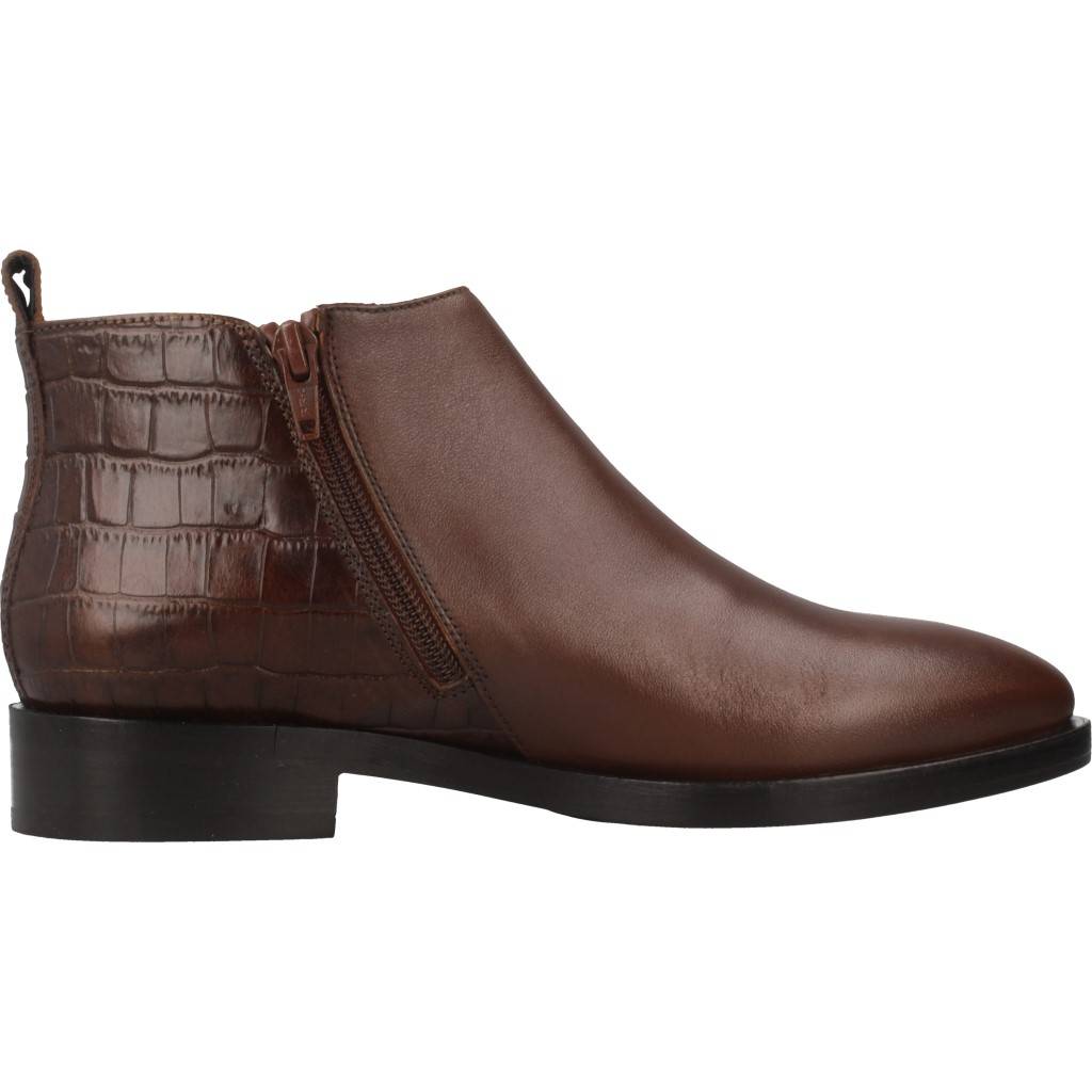 GEOX DONNA BROGUE F en color MARRON (4)