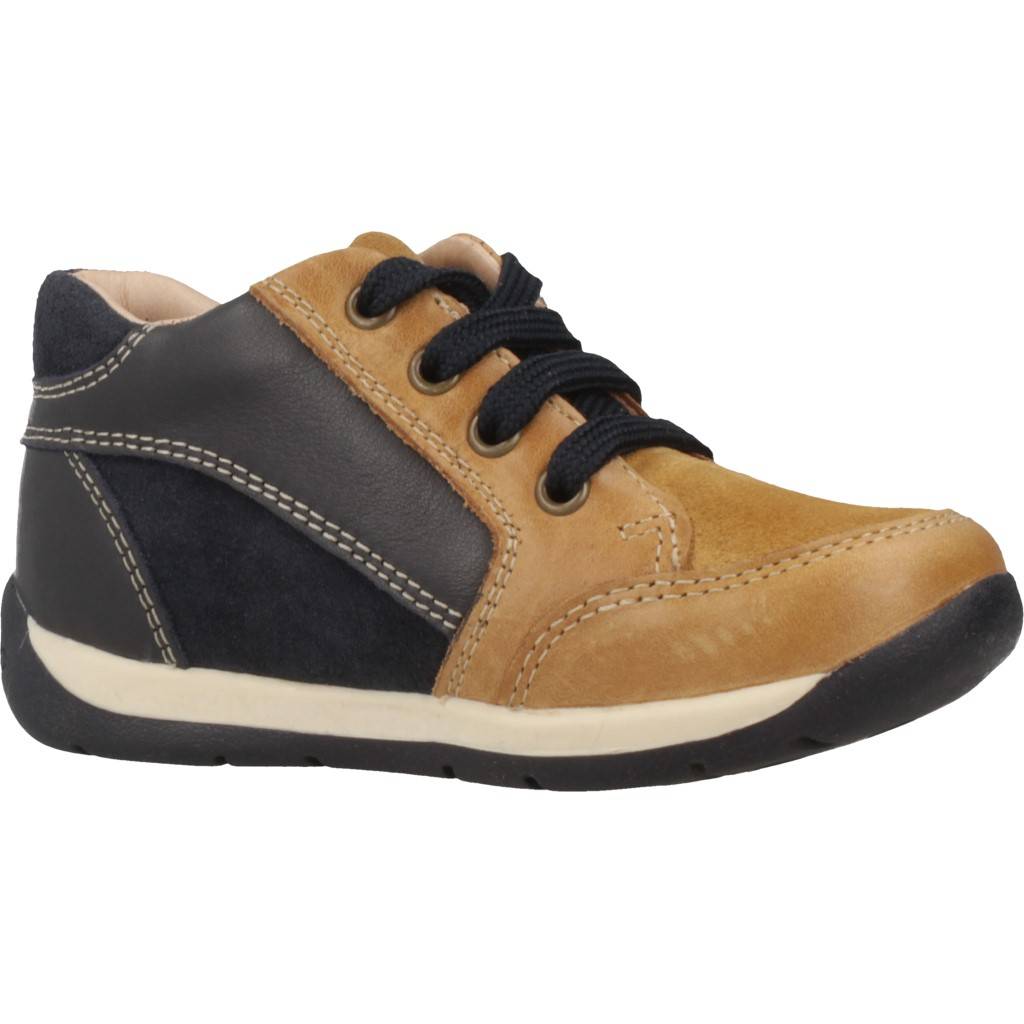 GEOX B EACH BOY en color MARRON CLARO (5)