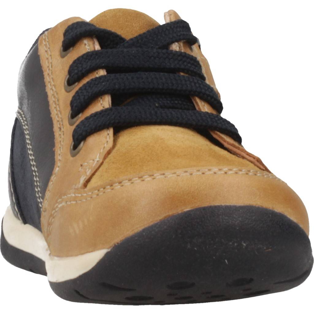 GEOX B EACH BOY en color MARRON CLARO (6)