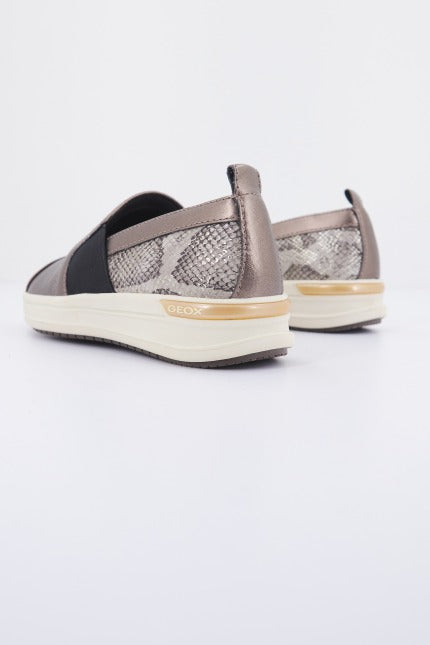 GEOX J AVEUP GIRL en color BRONCE (3)
