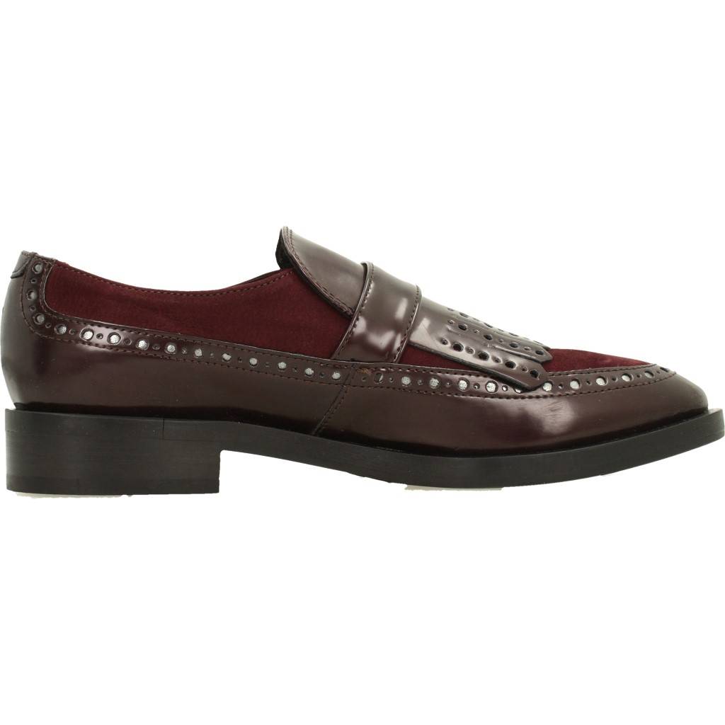 GEOX DONNA BROGUE en color BURDEOS (4)