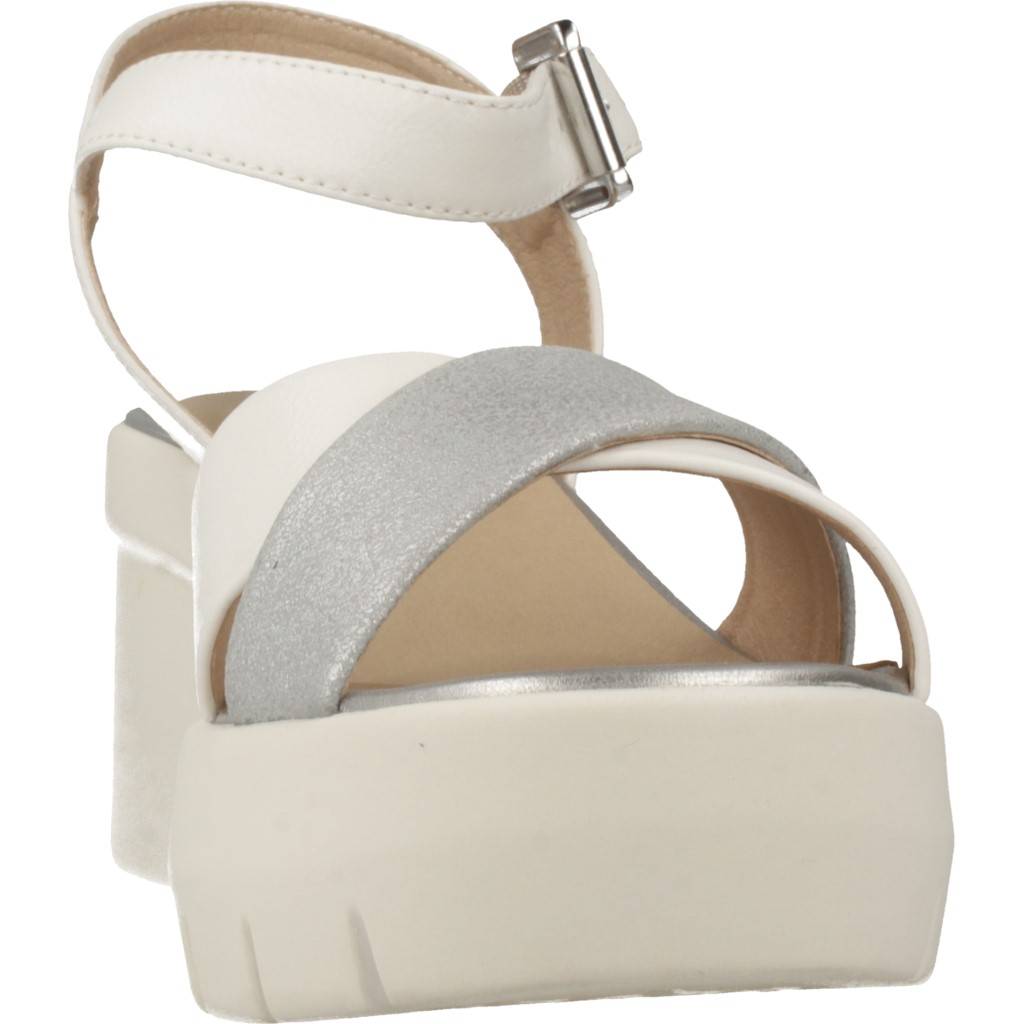 GEOX D TORRENCE en color BLANCO (6)