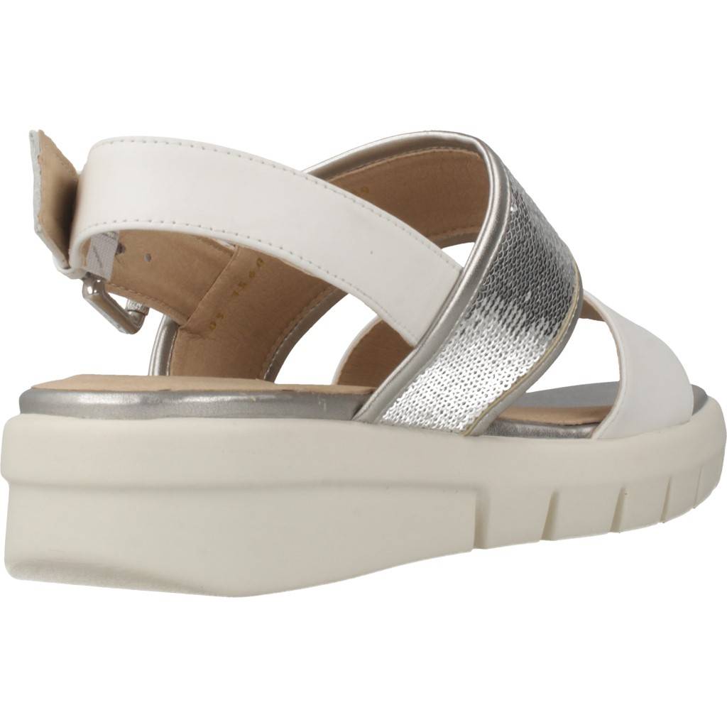 GEOX D WIMBLEY SANDAL en color BLANCO (3)